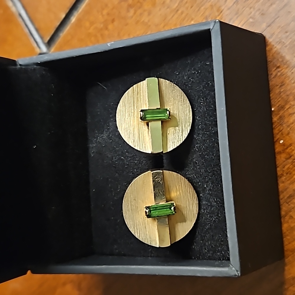 Cuff links gold plated with green stone
